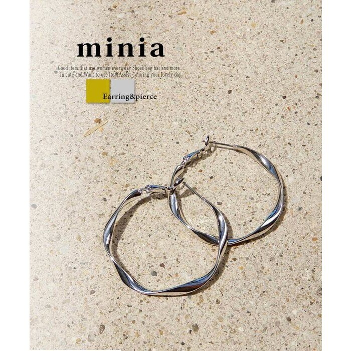 ねじりフープイヤリング/ピアス＜2サイズ＞ 【 minia ミニア 】 イヤリング フープ ラウンド 円 捻り 歪み メタル シンプル ゴールド  シルバー 両耳 レディース アクセサリー アクセ - イヤリング/アクセサリー・ヘアアクセサリー - minia(ミニア) - レディース ...